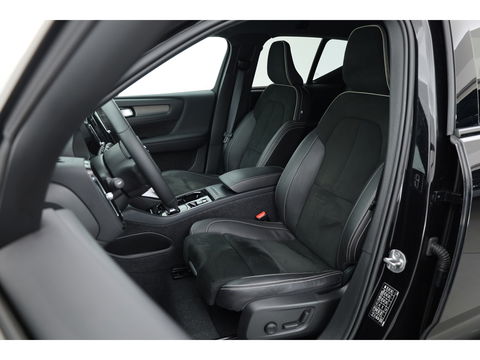 Volvo XC40 2.0 B4 R-Design | Elek. stoelen | ACC | H&K Audio | 360 camera | 19 inch | Stoel+ stuurverw. |