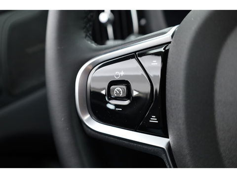 Volvo XC60 2.0 T6 Plug-in hybrid AWD Plus Bright | Leer | Pano-dak | 360 camera | ACC | Blis | H&K Audio |