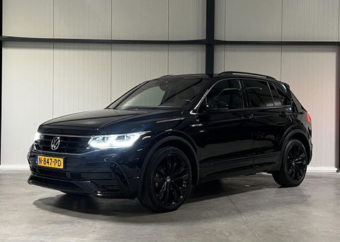 Volkswagen Tiguan 1.5 TSI R-Line Black Edition Trekhaak VOL!
