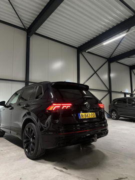 Volkswagen Tiguan 1.5 TSI R-Line Black Edition Trekhaak VOL!