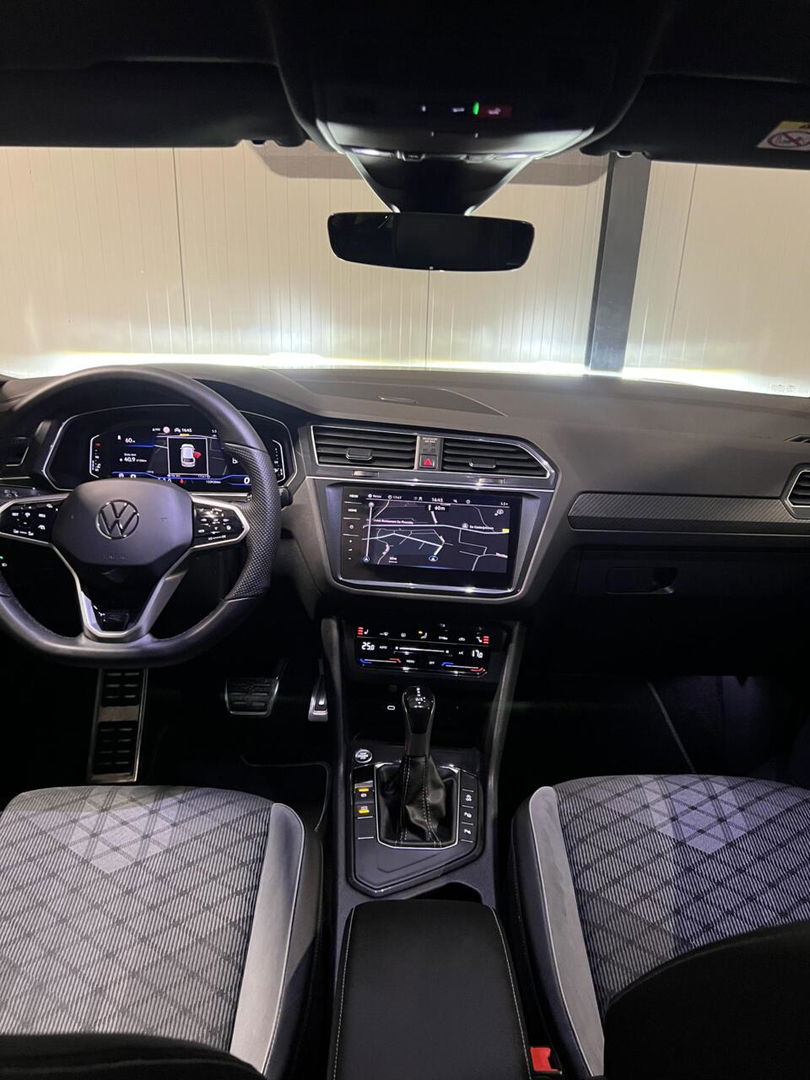 Volkswagen Tiguan 1.5 TSI R-Line Black Edition Trekhaak VOL!