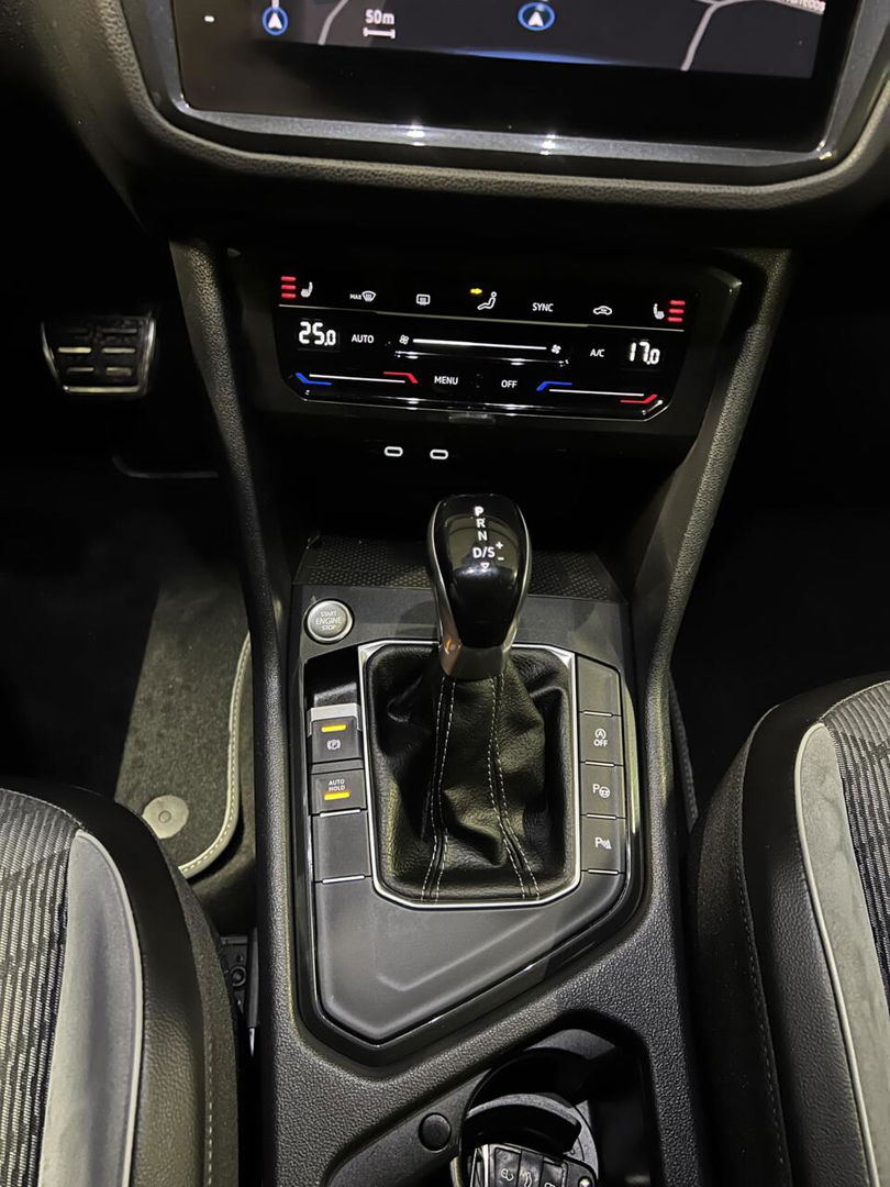 Volkswagen Tiguan 1.5 TSI R-Line Black Edition Trekhaak VOL!