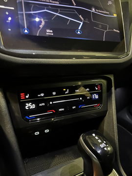 Volkswagen Tiguan 1.5 TSI R-Line Black Edition Trekhaak VOL!