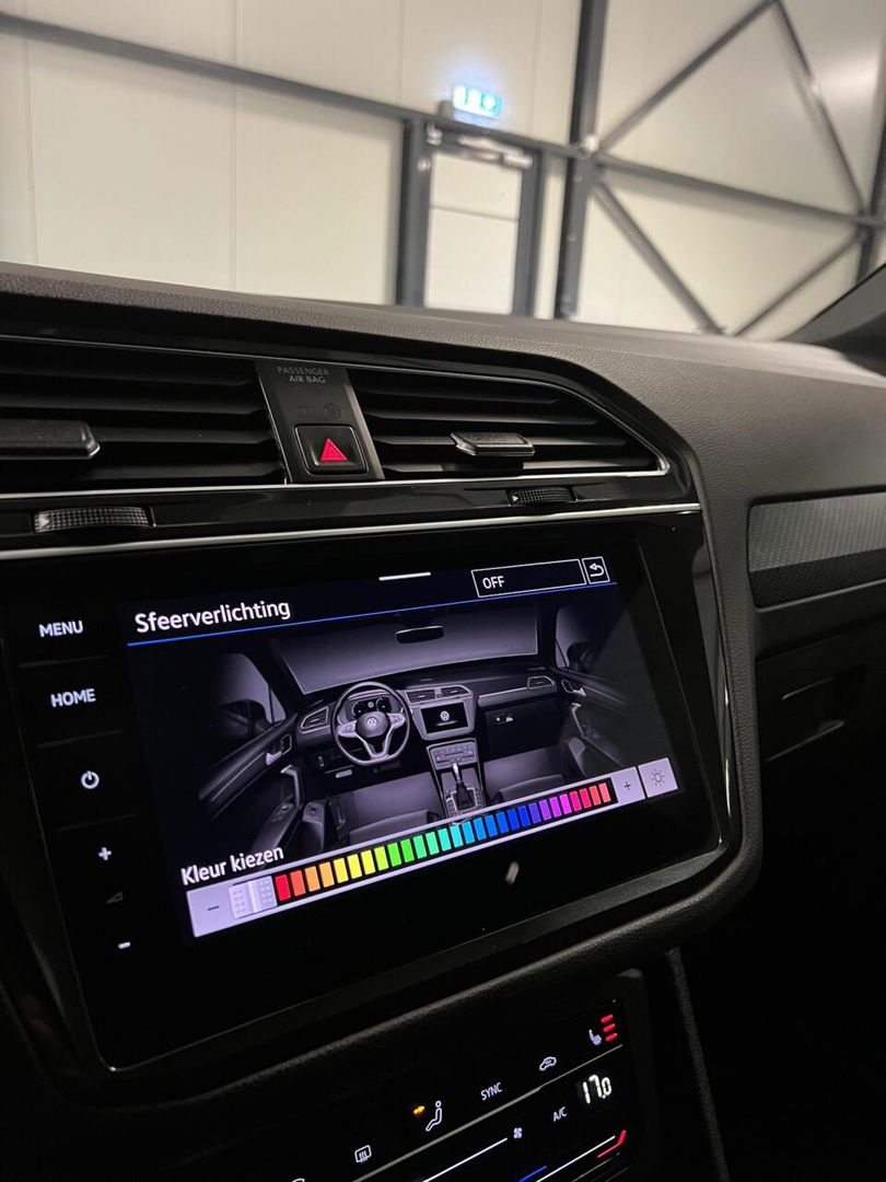 Volkswagen Tiguan 1.5 TSI R-Line Black Edition Trekhaak VOL!