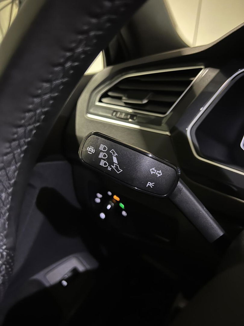 Volkswagen Tiguan 1.5 TSI R-Line Black Edition Trekhaak VOL!