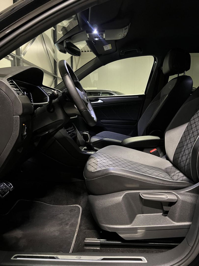 Volkswagen Tiguan 1.5 TSI R-Line Black Edition Trekhaak VOL!