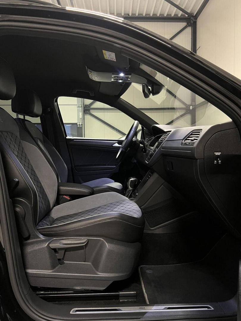 Volkswagen Tiguan 1.5 TSI R-Line Black Edition Trekhaak VOL!