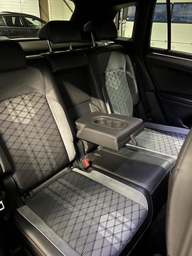 Volkswagen Tiguan 1.5 TSI R-Line Black Edition Trekhaak VOL!