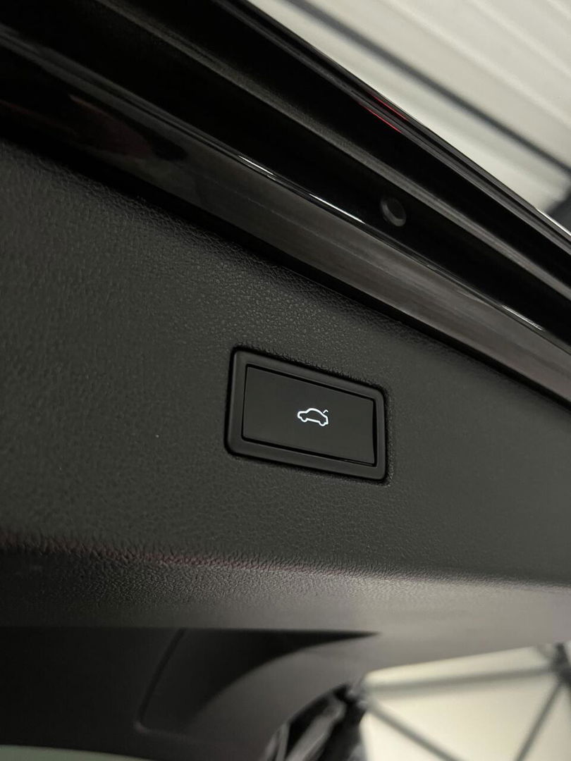 Volkswagen Tiguan 1.5 TSI R-Line Black Edition Trekhaak VOL!