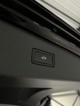 Volkswagen Tiguan 1.5 TSI R-Line Black Edition Trekhaak VOL!