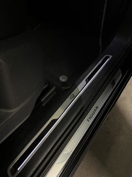 Volkswagen Tiguan 1.5 TSI R-Line Black Edition Trekhaak VOL!