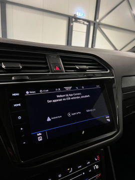 Volkswagen Tiguan 1.5 TSI R-Line Black Edition Trekhaak VOL!