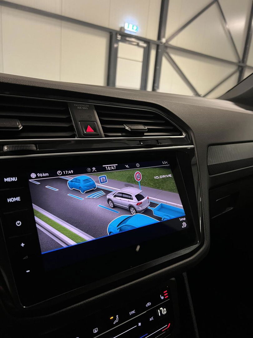 Volkswagen Tiguan 1.5 TSI R-Line Black Edition Trekhaak VOL!