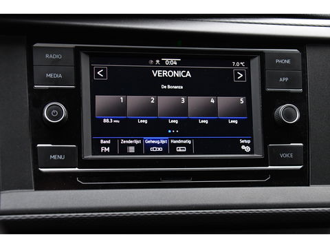 Volkswagen Transporter 2.0 TDI L2H1 DC 30 Bulli Edition Camera, Cruise, Carplay, LED, Leder, 150pk, Stoelverwarming, Standkachel, Uniek!