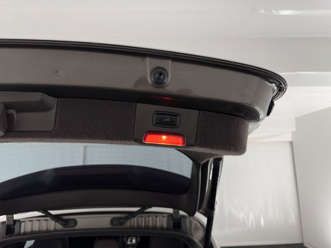 Porsche Cayenne 3.0 D Aut. *LEATHER | XENON | MEMORY-PACK | BLIND-SPOT | CAMERA | AIR-SUSPENSION | HEATED-COMFORTSEATS | NAVI-FULLMAP | SHIFT-PADDLES | PRIVACY-GLASS | TOWBAR | 21''ALU*