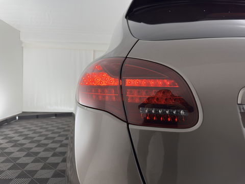 Porsche Cayenne 3.0 D Aut. *LEATHER | XENON | MEMORY-PACK | BLIND-SPOT | CAMERA | AIR-SUSPENSION | HEATED-COMFORTSEATS | NAVI-FULLMAP | SHIFT-PADDLES | PRIVACY-GLASS | TOWBAR | 21''ALU*