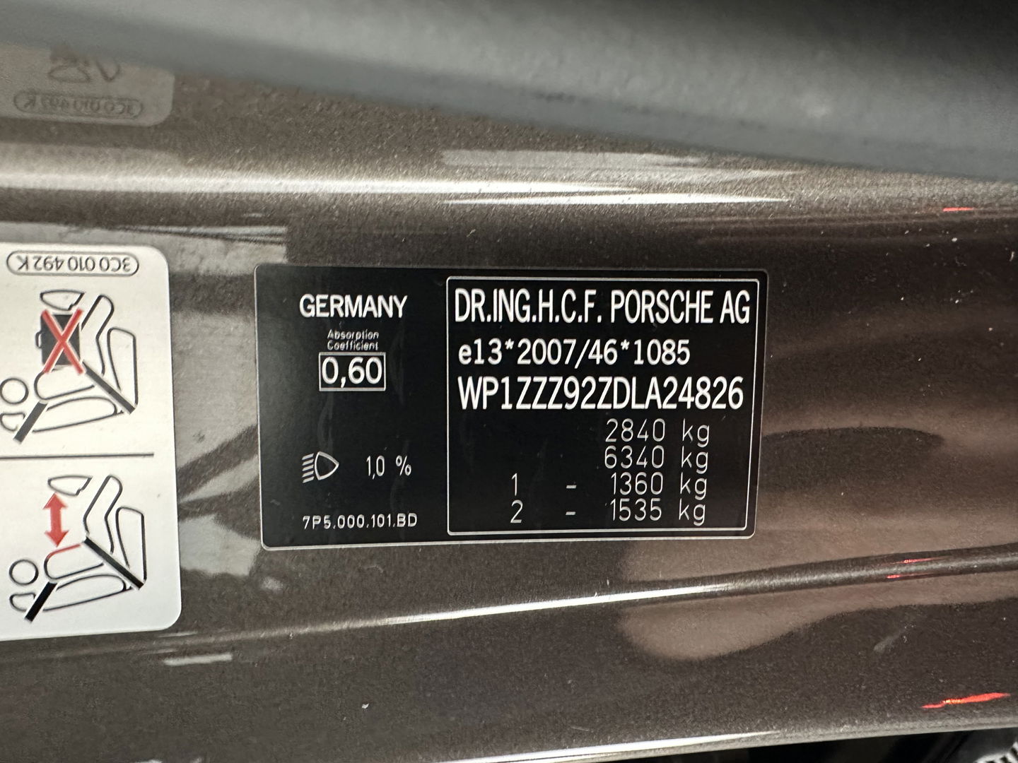 Porsche Cayenne 3.0 D Aut. *LEATHER | XENON | MEMORY-PACK | BLIND-SPOT | CAMERA | AIR-SUSPENSION | HEATED-COMFORTSEATS | NAVI-FULLMAP | SHIFT-PADDLES | PRIVACY-GLASS | TOWBAR | 21''ALU*