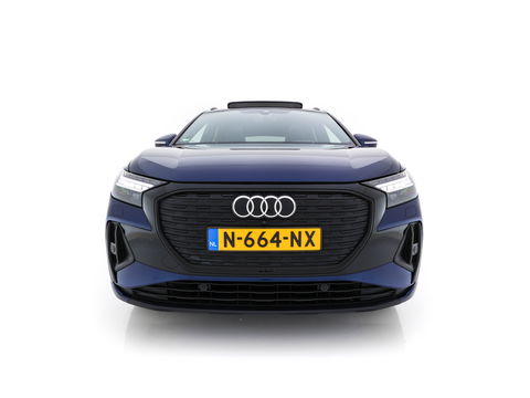Audi Q4 e-tron 40 S-Line Competition Launch edition 77 kWh [ 3-Fase ] {SOH-87%} (INCL-BTW) *HEAT-PUMP | PANO | LEATHER-FABRIC | MATRIX-LED | ADAPTIVE-CRUISE | HEATED-SPORTSEATS | AMBIENT-LIGHT | DIGI-COCKPIT | CAMERA | KEYLESS | NAVI-FULLMAP | ...