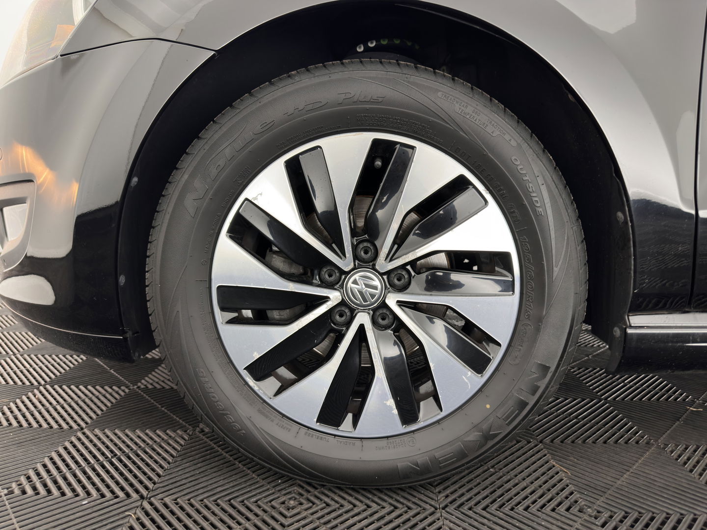 Volkswagen Polo 1.4 TDI Business Edition *NAVI-FULLMAP | AIRCO | CRUISE | PDC | CARPLAY | COMFORT-SEATS |  PRIVACY-GLASS  | 15''ALU*