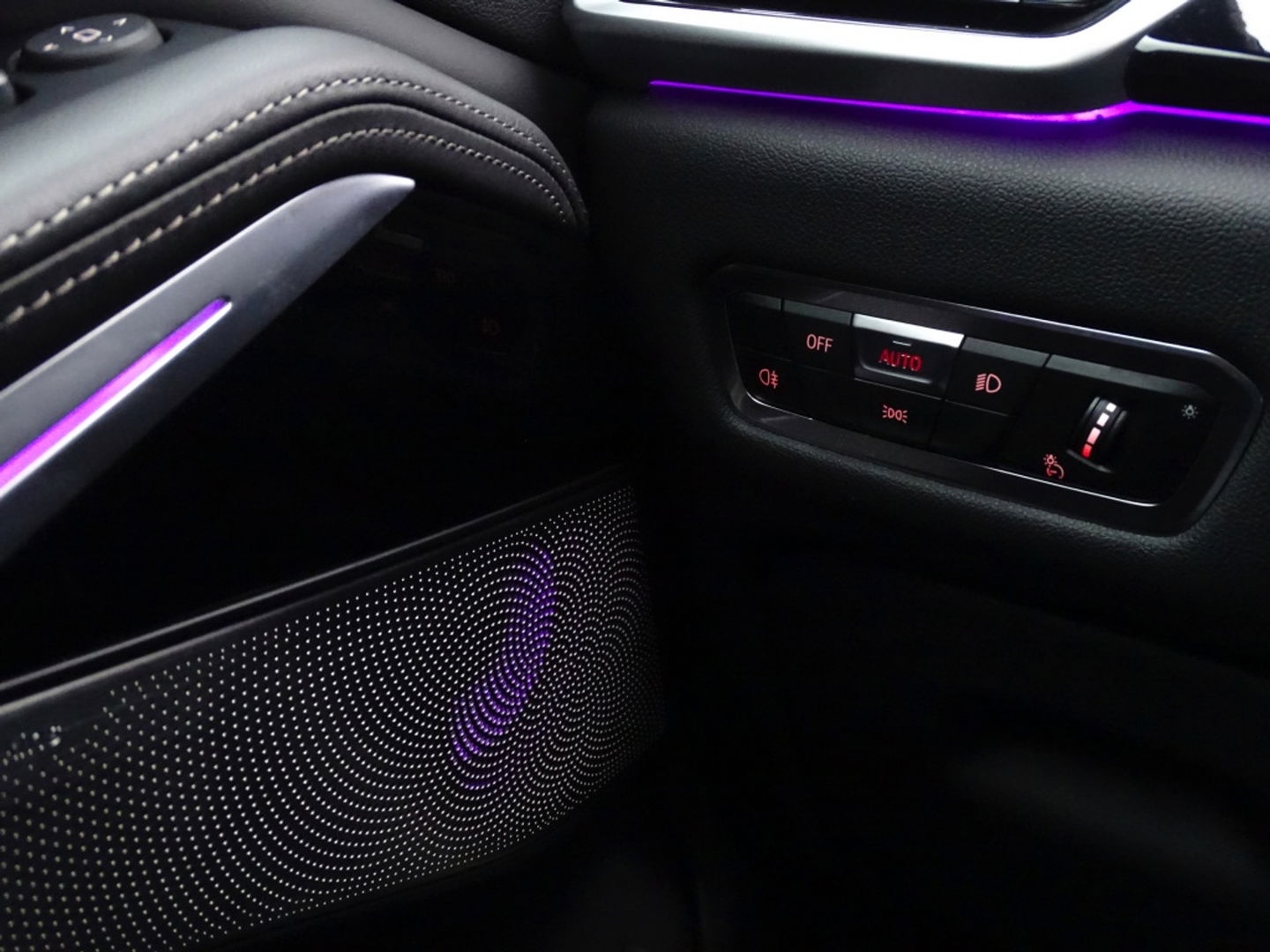 BMW X5 45e 394PK X-drive / M-Sport Pro / Individual / B&W / 360°