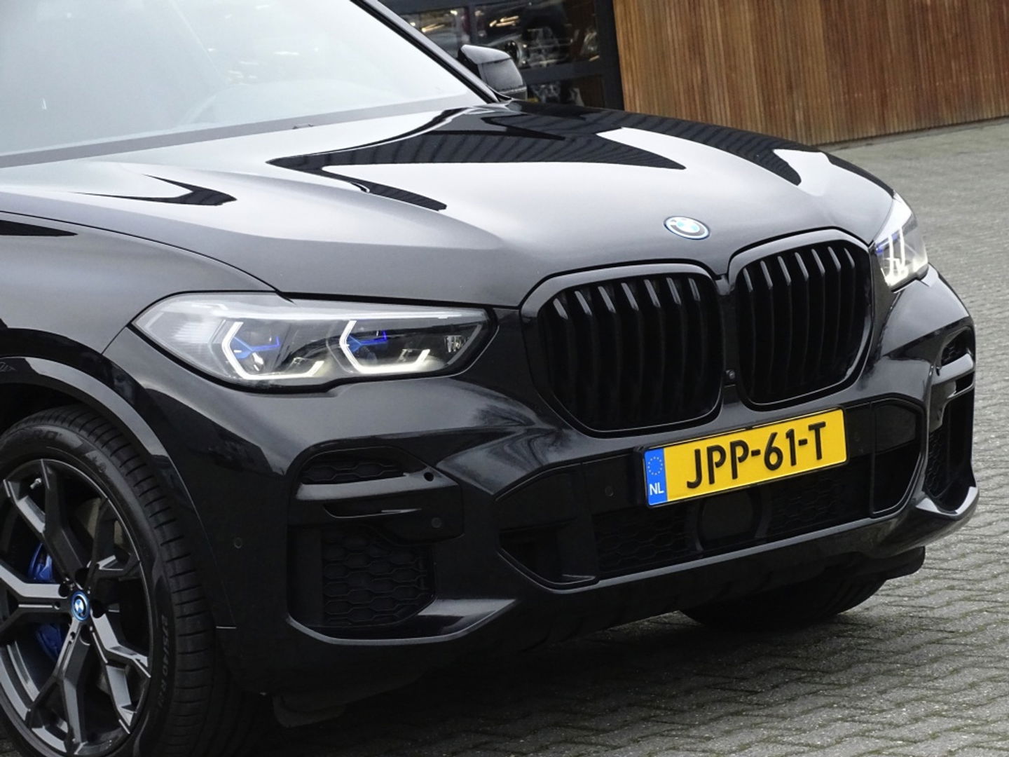 BMW X5 45e 394PK X-drive / M-Sport Pro / Individual / B&W / 360°