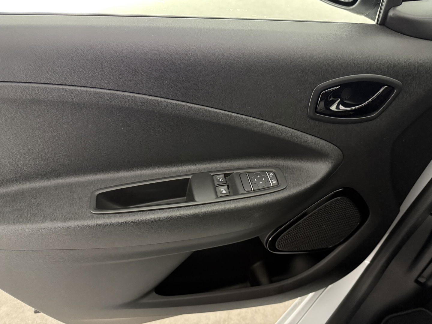 Renault ZOE 50 kWh Life Huur accu | SOH 93% | Carplay | Cruise | Airco | Keyless