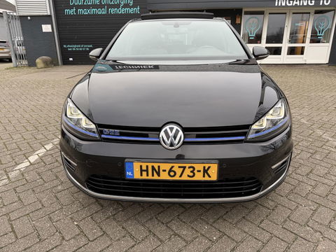 Volkswagen Golf 1.4 TSI GTE Leder l Pano l accupakket 2021