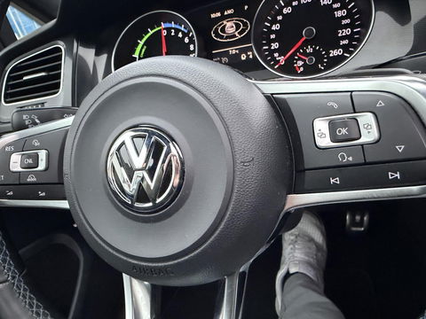 Volkswagen Golf 1.4 TSI GTE Leder l Pano l accupakket 2021
