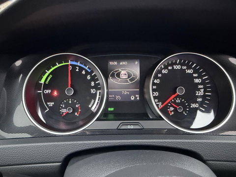 Volkswagen Golf 1.4 TSI GTE Leder l Pano l accupakket 2021