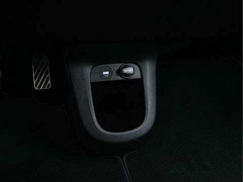 Hyundai IONIQ 5 Connect+ 73kWh [ 3-Fase ] {SOH-97%} (INCL-BTW) Aut *HEATPUMP | LEATHER | BOSE-AUDIO | FULL-LED | DIGI-COCKPIT | AMBIENT-LIGHT | DAB | SHIFT-PADDLES | HEAD-UP | NAVI-FULLMAP | KEYLESS | CAMERA | HEATED-COMFORTSEATS | ...