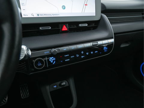 Hyundai IONIQ 5 Connect+ 73kWh [ 3-Fase ] {SOH-97%} (INCL-BTW) Aut *HEATPUMP | LEATHER | BOSE-AUDIO | FULL-LED | DIGI-COCKPIT | AMBIENT-LIGHT | DAB | SHIFT-PADDLES | HEAD-UP | NAVI-FULLMAP | KEYLESS | CAMERA | HEATED-COMFORTSEATS | ...
