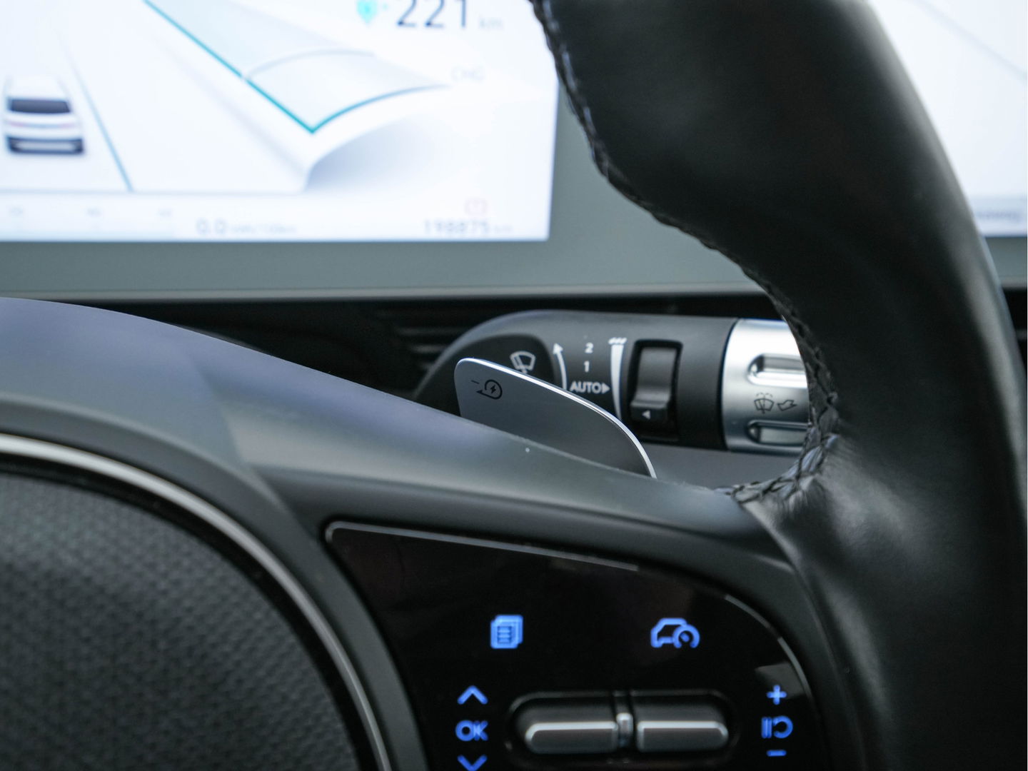 Hyundai IONIQ 5 Connect+ 73kWh [ 3-Fase ] {SOH-97%} (INCL-BTW) Aut *HEATPUMP | LEATHER | BOSE-AUDIO | FULL-LED | DIGI-COCKPIT | AMBIENT-LIGHT | DAB | SHIFT-PADDLES | HEAD-UP | NAVI-FULLMAP | KEYLESS | CAMERA | HEATED-COMFORTSEATS | ...