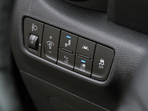 Hyundai KONA EV 64kWh FASHION/ 3-FASE/ SOH 100%/ HEAD-UP/ BLINDSPOT/ KEYLESS