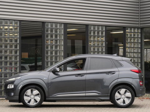 Hyundai KONA EV 64kWh FASHION/ 3-FASE/ SOH 100%/ HEAD-UP/ BLINDSPOT/ KEYLESS