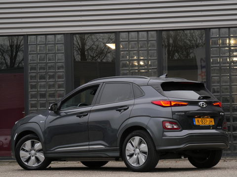 Hyundai KONA EV 64kWh FASHION/ 3-FASE/ SOH 100%/ HEAD-UP/ BLINDSPOT/ KEYLESS