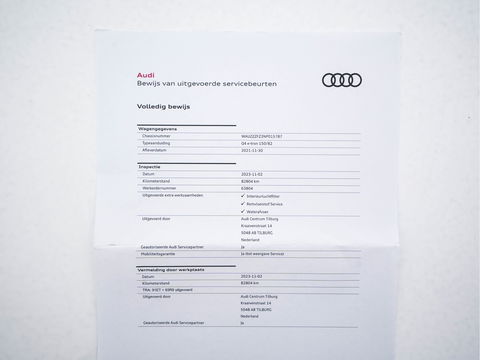 Audi Q4 e-tron 40 S-Line Competition Launch edition 77 kWh [ 3-Fase ] {SOH-87%} (INCL-BTW) *HEAT-PUMP | PANO | LEATHER-FABRIC | MATRIX-LED | ADAPTIVE-CRUISE | HEATED-SPORTSEATS | AMBIENT-LIGHT | DIGI-COCKPIT | CAMERA | KEYLESS | NAVI-FULLMAP | ...