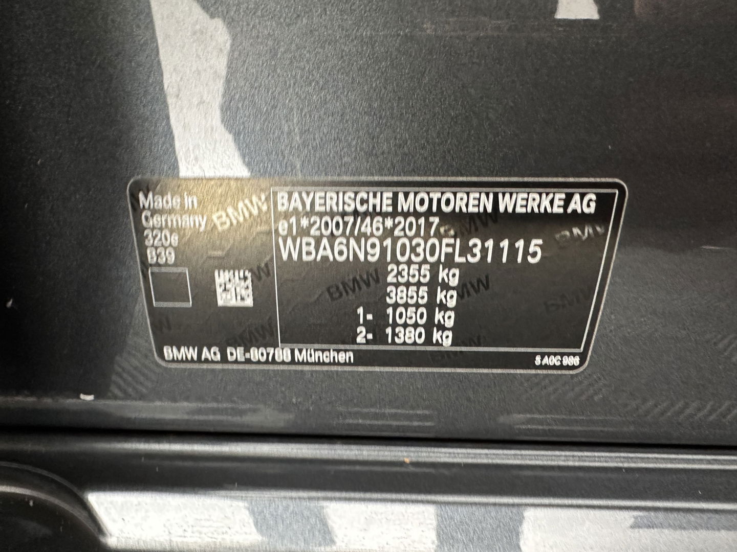 BMW 3 Serie Touring 320e M-Sportpack Business Edition Plus (Plug-In) (INCL-BTW) *PANO | LASER-LED | LEATHER | HEATED-SPORTSEATS | HARMAN/KARDON | VIRTUAL-COCKPIT | AMBIENT-LIGHT | NAVI-FULLMAP | DAB+ | 18''ALU*