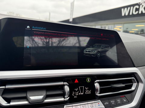 BMW 3 Serie Touring 330e High Executive M sport Panorama Leder Camera