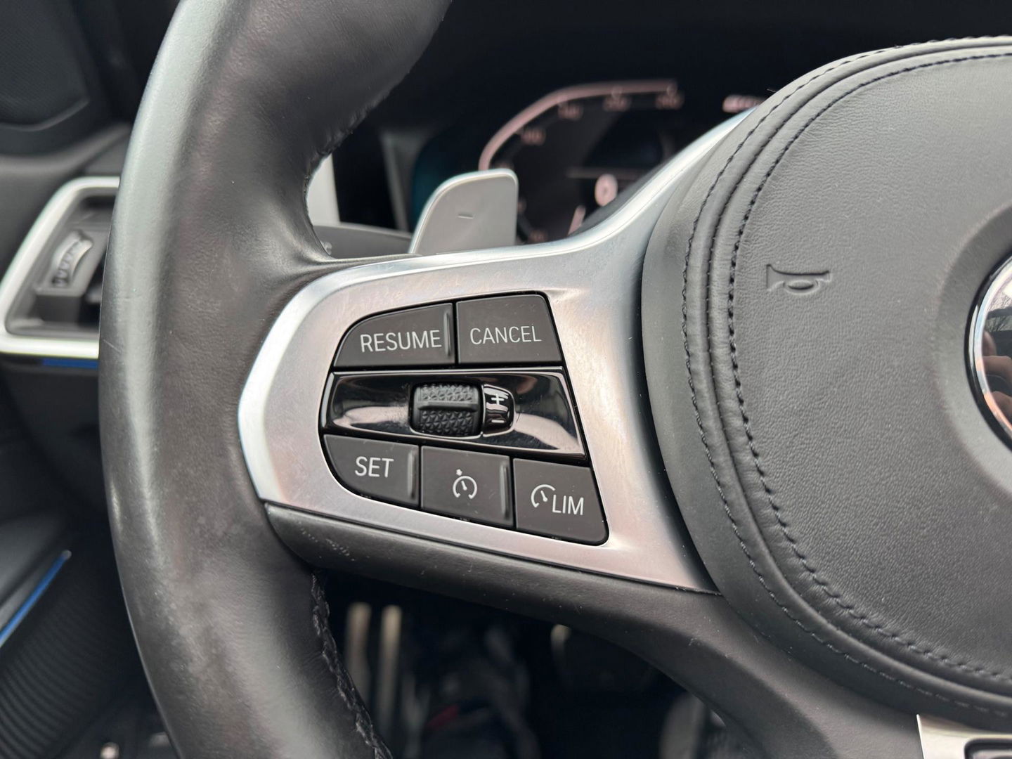 BMW 3 Serie Touring 330e High Executive M sport Panorama Leder Camera