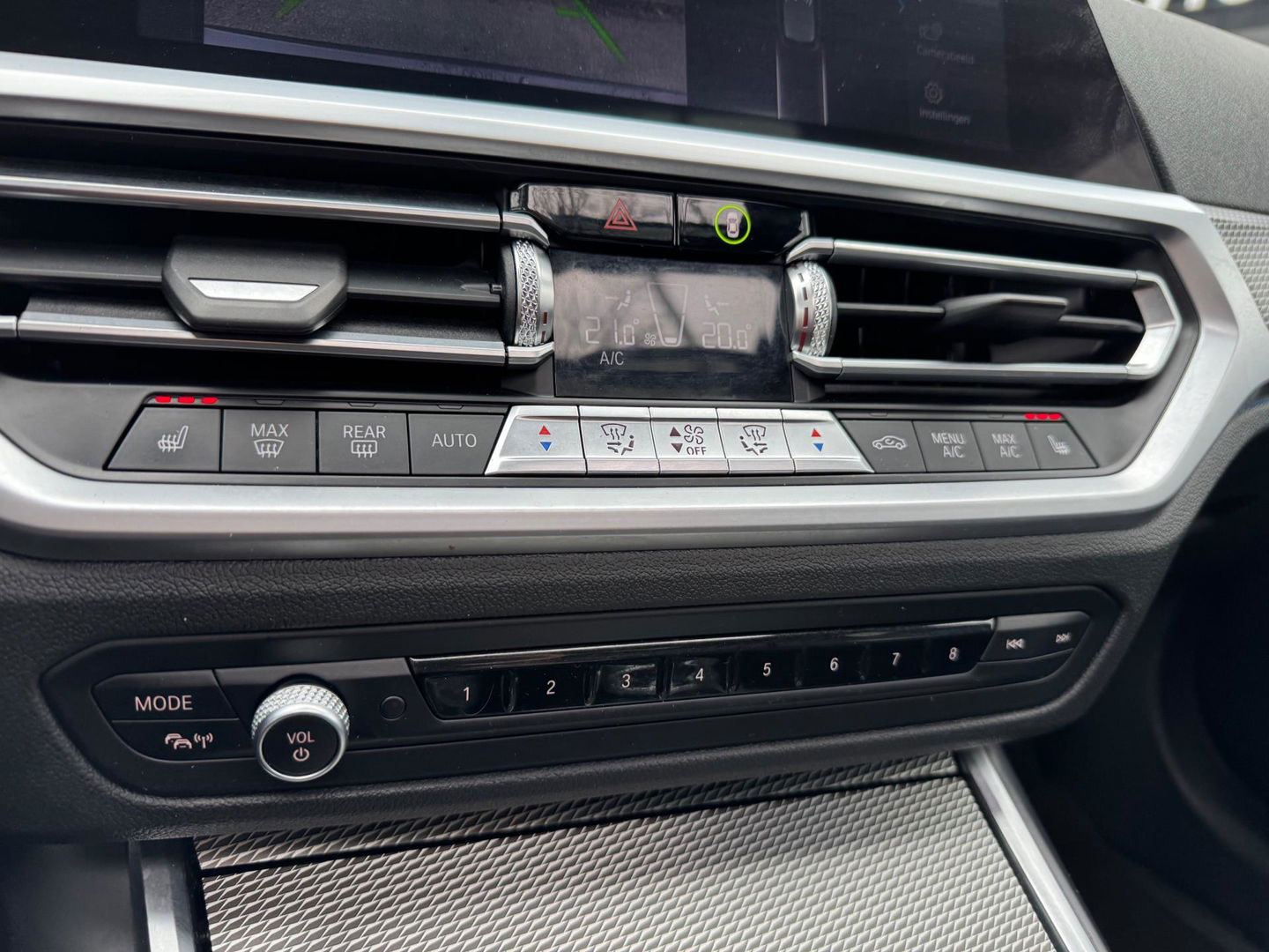 BMW 3 Serie Touring 330e High Executive M sport Panorama Leder Camera