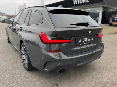 BMW 3 Serie Touring 330e High Executive M sport Panorama Leder Camera