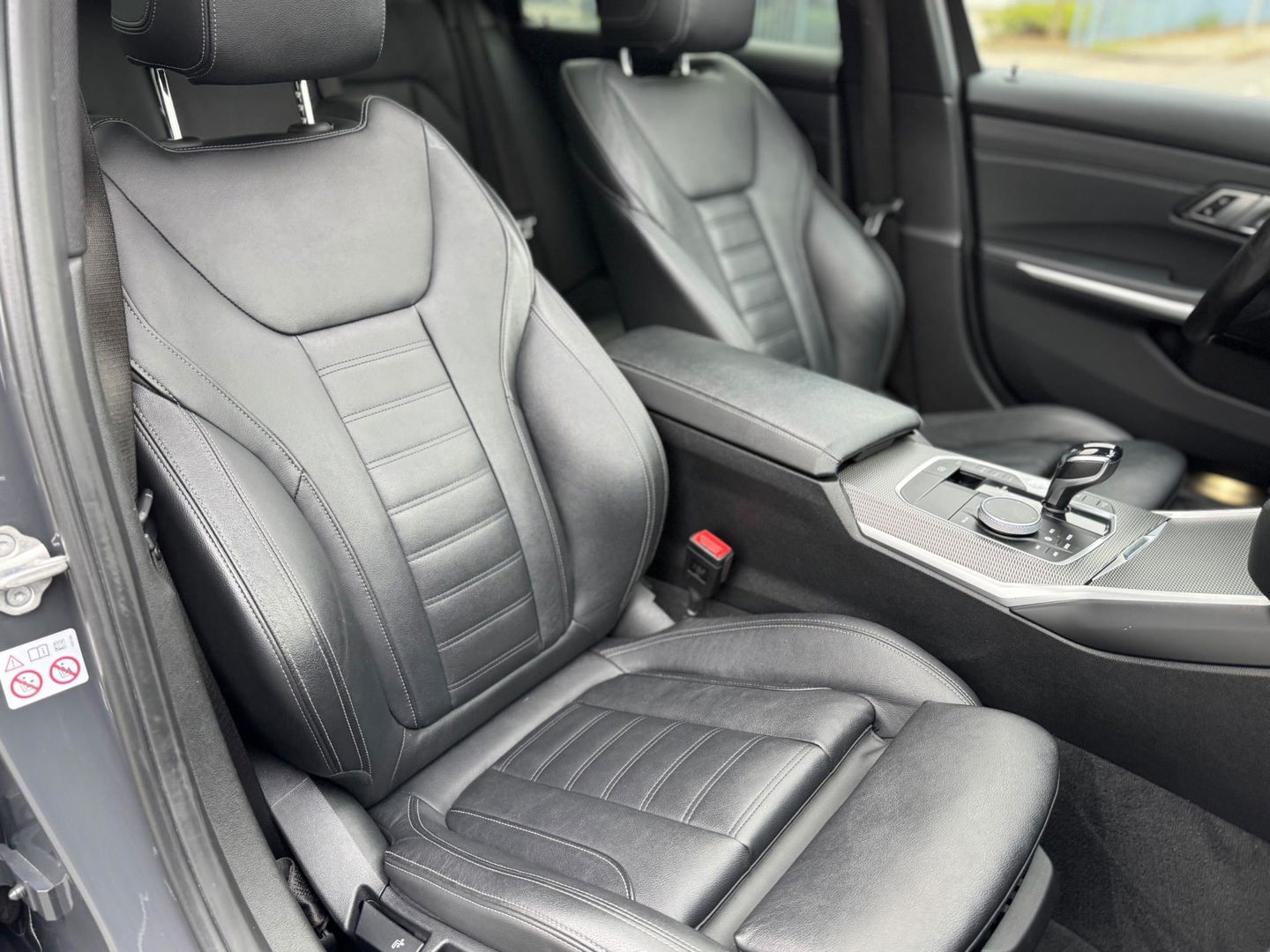 BMW 3 Serie Touring 330e High Executive M sport Panorama Leder Camera