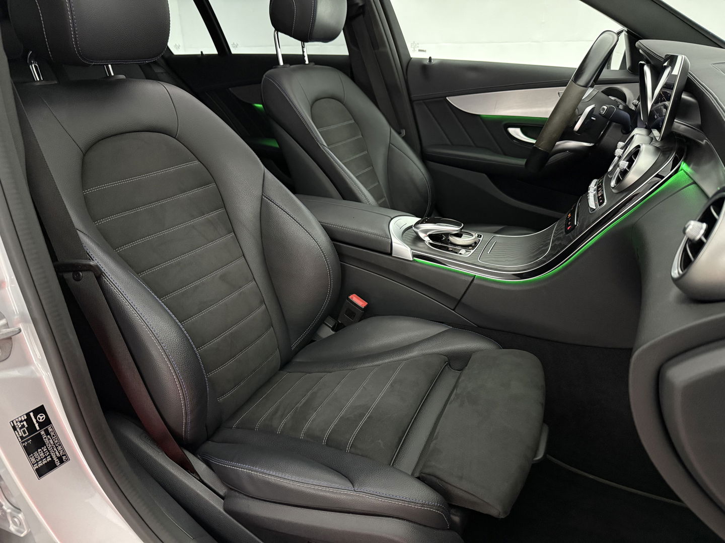 Mercedes-Benz C-Klasse 300 e AMG Limited | SOH 86% | Pano | Sfeer | Virtual | 360° | Trekh. | Stoelverw. | Cruise | Navi | NAP