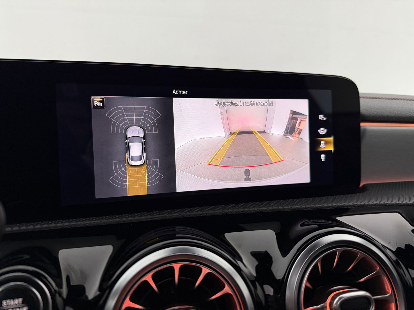 Mercedes-Benz CLA-Klasse 180 AMG | Pano | Virtual | Memory | Sfeer | Burmester | Stoelverw. | Cruise | Navi | Keyless | Trekh.