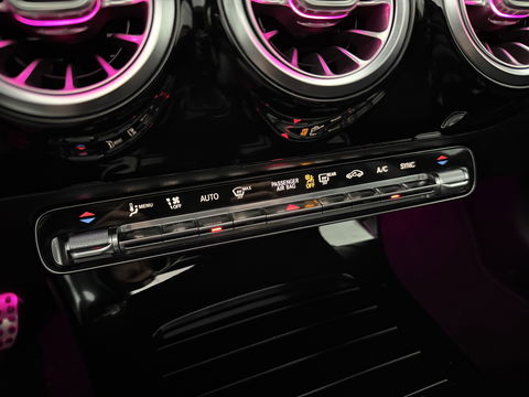 Mercedes-Benz CLA-Klasse 180 AMG | Pano | Virtual | Memory | Sfeer | Burmester | Stoelverw. | Cruise | Navi | Keyless | Trekh.