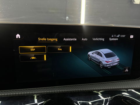 Mercedes-Benz CLA-Klasse 220 AMG Pano|Sfeer|Camera|Nightpakket