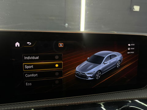 Mercedes-Benz CLA-Klasse 220 AMG Pano|Sfeer|Camera|Nightpakket