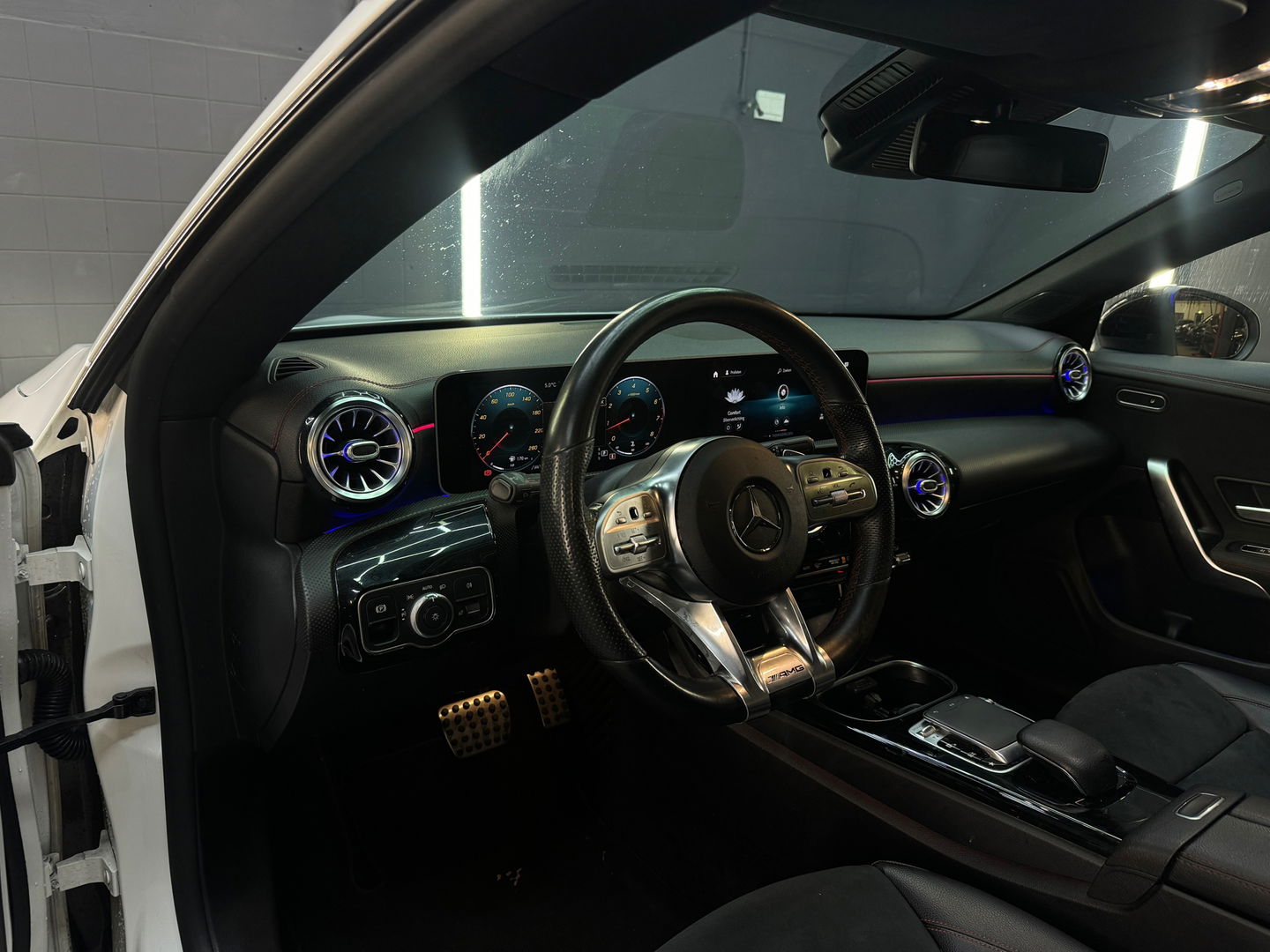 Mercedes-Benz CLA-Klasse 220 AMG Pano|Sfeer|Camera|Nightpakket