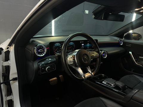 Mercedes-Benz CLA-Klasse 220 AMG Pano|Sfeer|Camera|Nightpakket