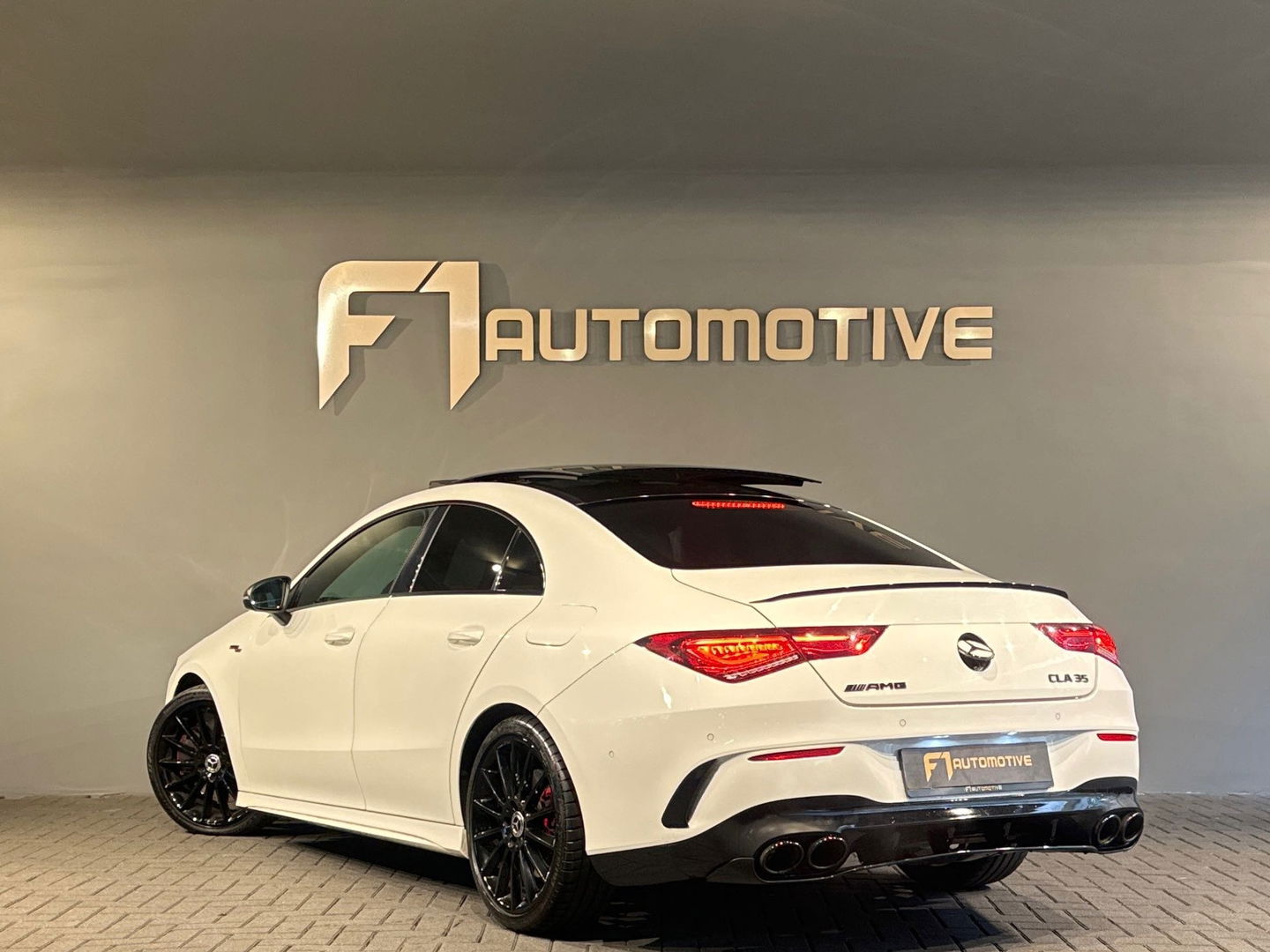 Mercedes-Benz CLA-Klasse 220 AMG Pano|Sfeer|Camera|Nightpakket